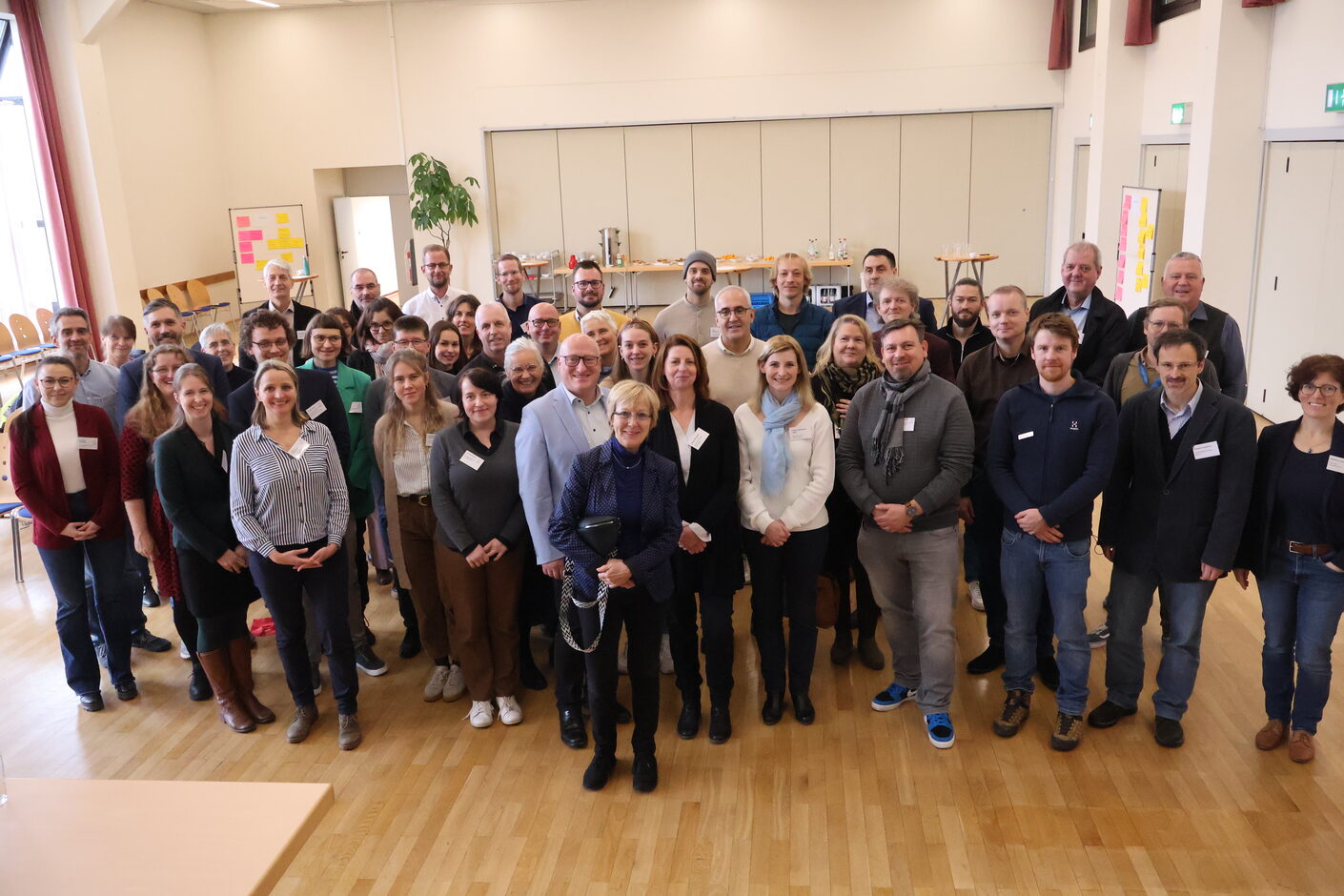 Gruppenfoto der Auftaktveranstaltung